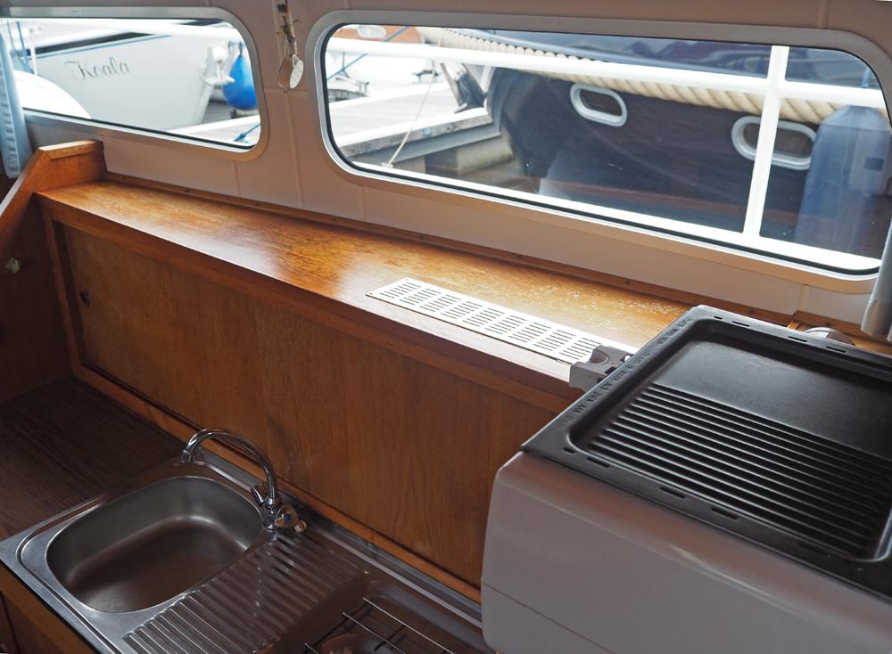 Fore ship, Accommodation